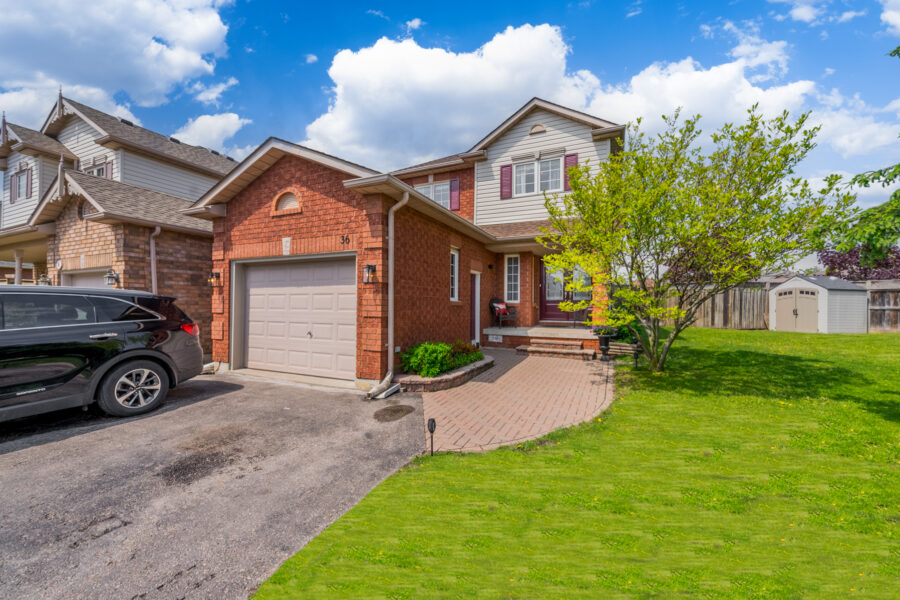 36 Mallory Street, Courtice