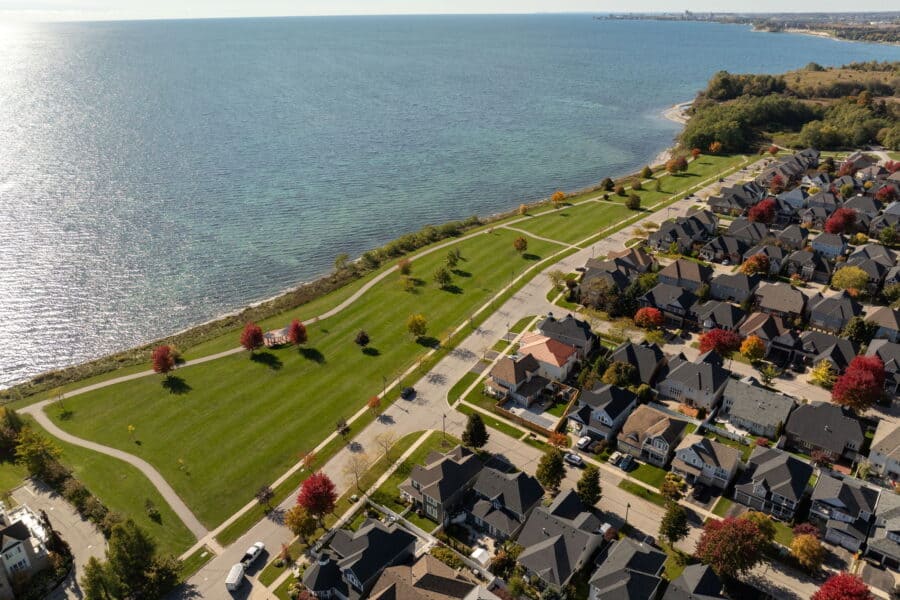 11 Donaldson Drive in Port of Newcastle. Photo of homes overlooking Lake Ontario.