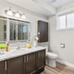 2486 Prestonvale Rd. Courtice Home For Sale Apartment Bathroom