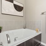 11 Burtonbury Lane Ajax home for sale - Primary Bedroom Ensuite Tub